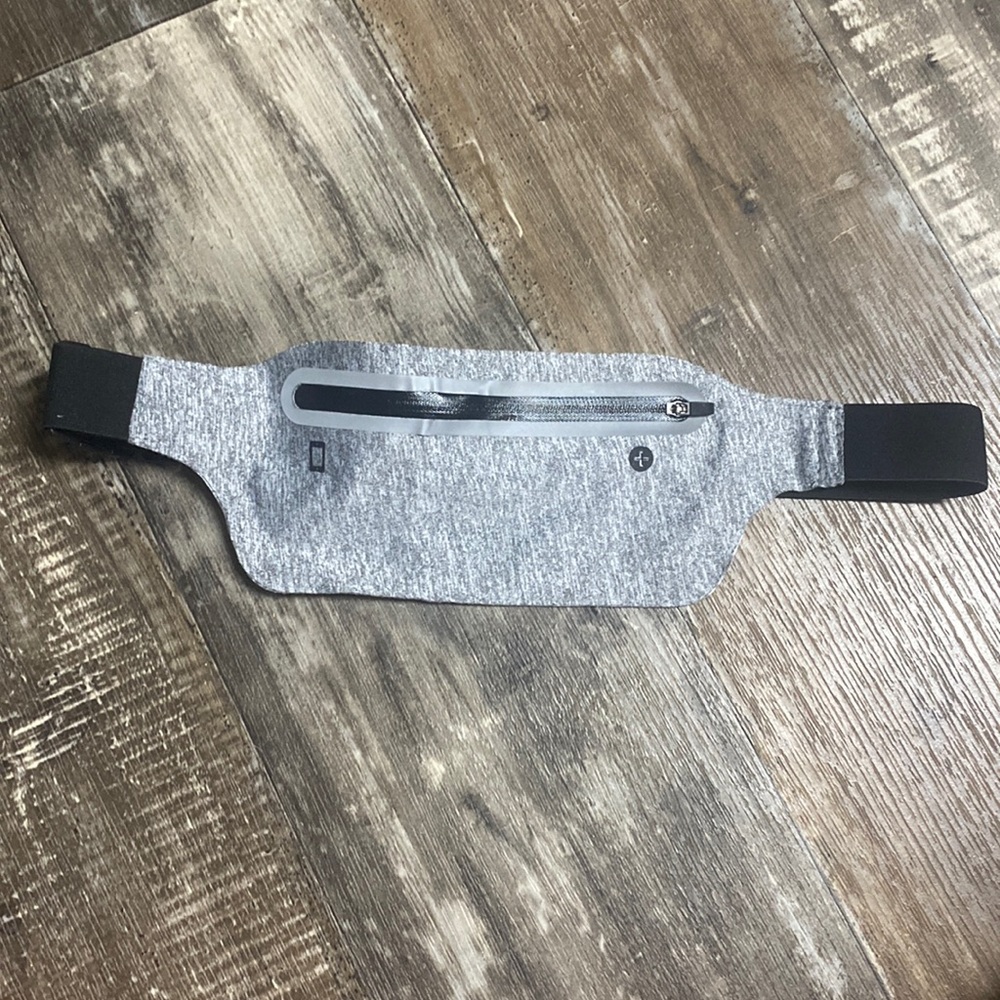 Womens running belt